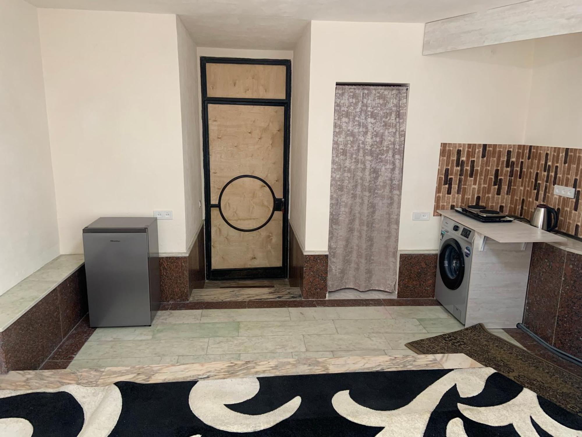 Guest House Lilia Yerevan Ngoại thất bức ảnh