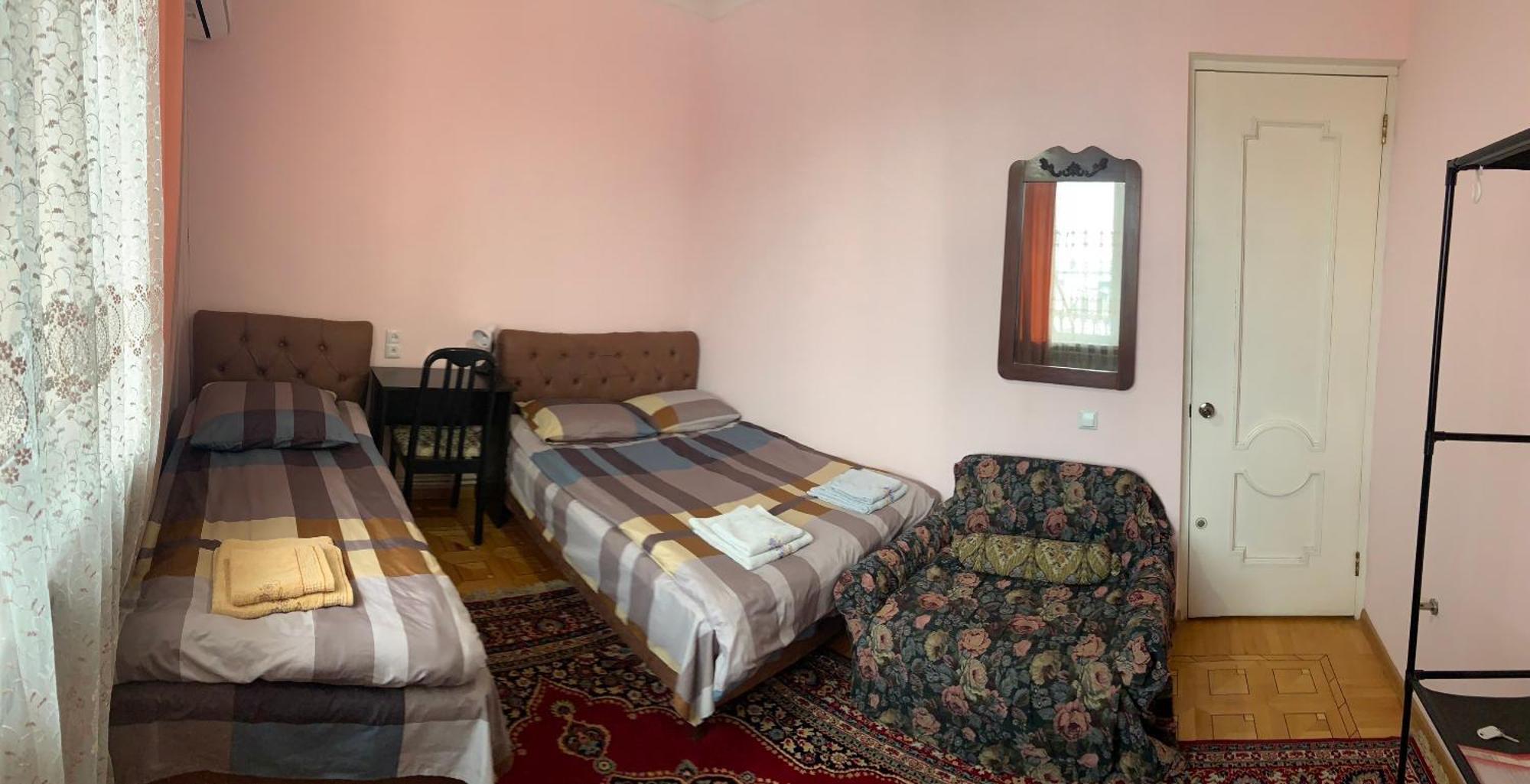 Guest House Lilia Yerevan Ngoại thất bức ảnh