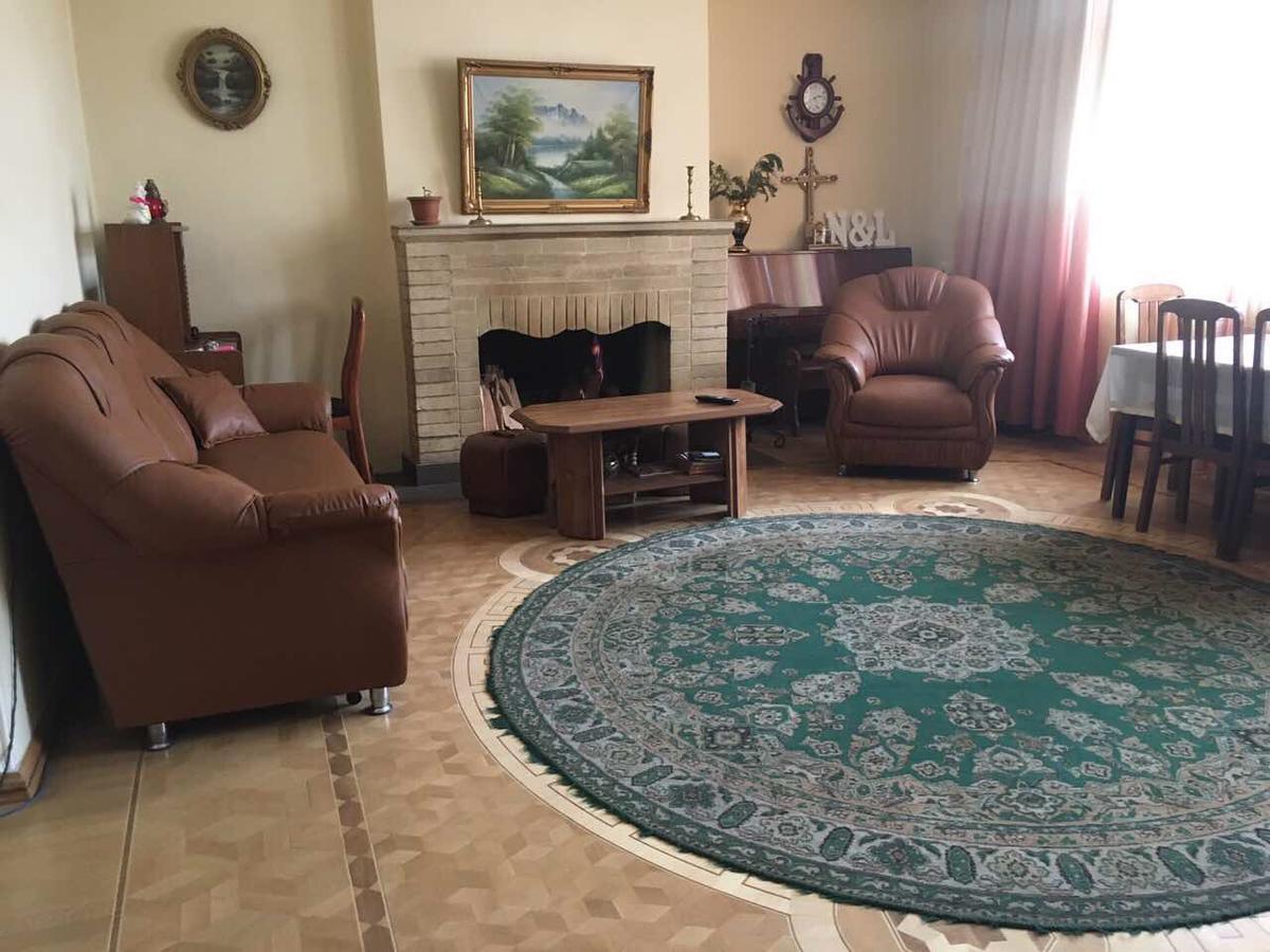 Guest House Lilia Yerevan Ngoại thất bức ảnh
